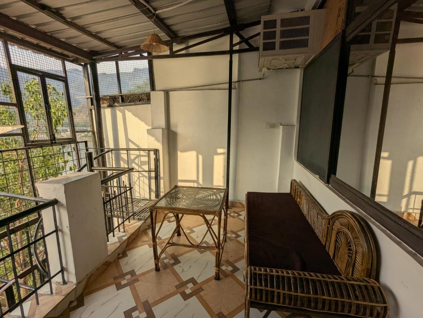 Yes Retreat Rishikesh Hotel Exterior foto